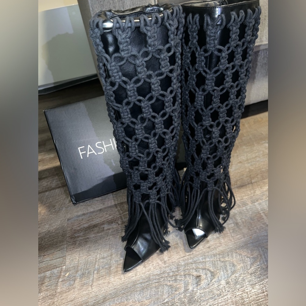 Fashion Nova - Summer Crochet Knee High Boots - Size 6 - Black